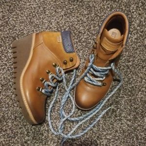 Pikolinos wedge booties